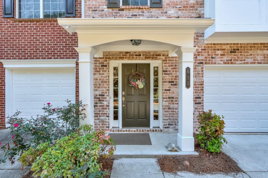 635 Coligny Court