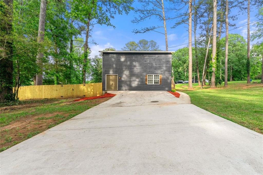 256 Grist Mill Lane, Lawrenceville, Georgia image 4