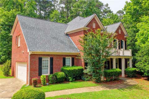 Homes For Sale - 205 Crown Vetch Lane Ln<br/> Alpharetta, GA 30005