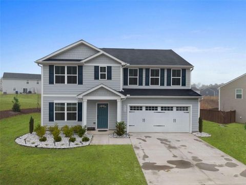 Homes For Sale - 9060 Celtic Drive<br/> Winston, GA 30187