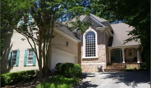 Single Family Residence in Atlanta GA 300 FOUNTAIN OAKS Lane.jpg