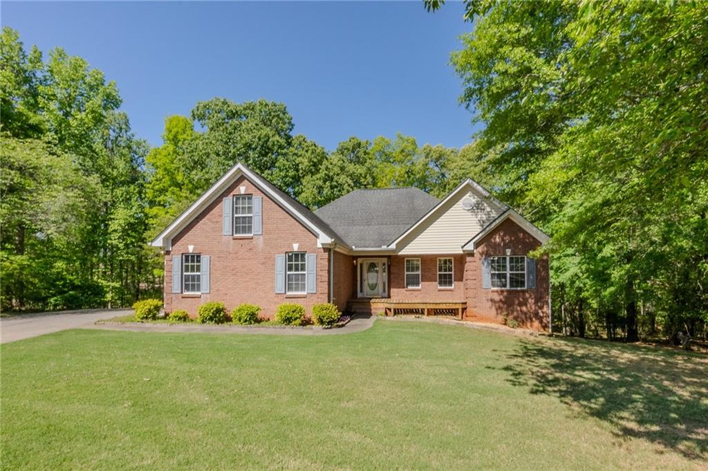 160 Vinnys Way, Covington, Georgia image 1