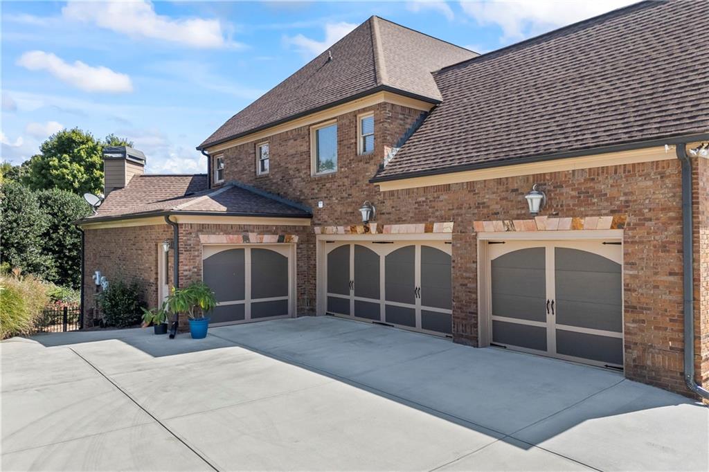 2537 Monta Vista Way