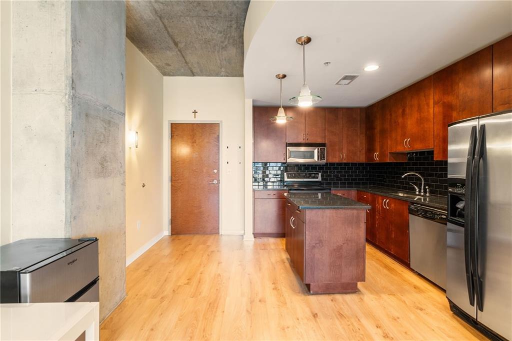 860 Peachtree Street NE 803