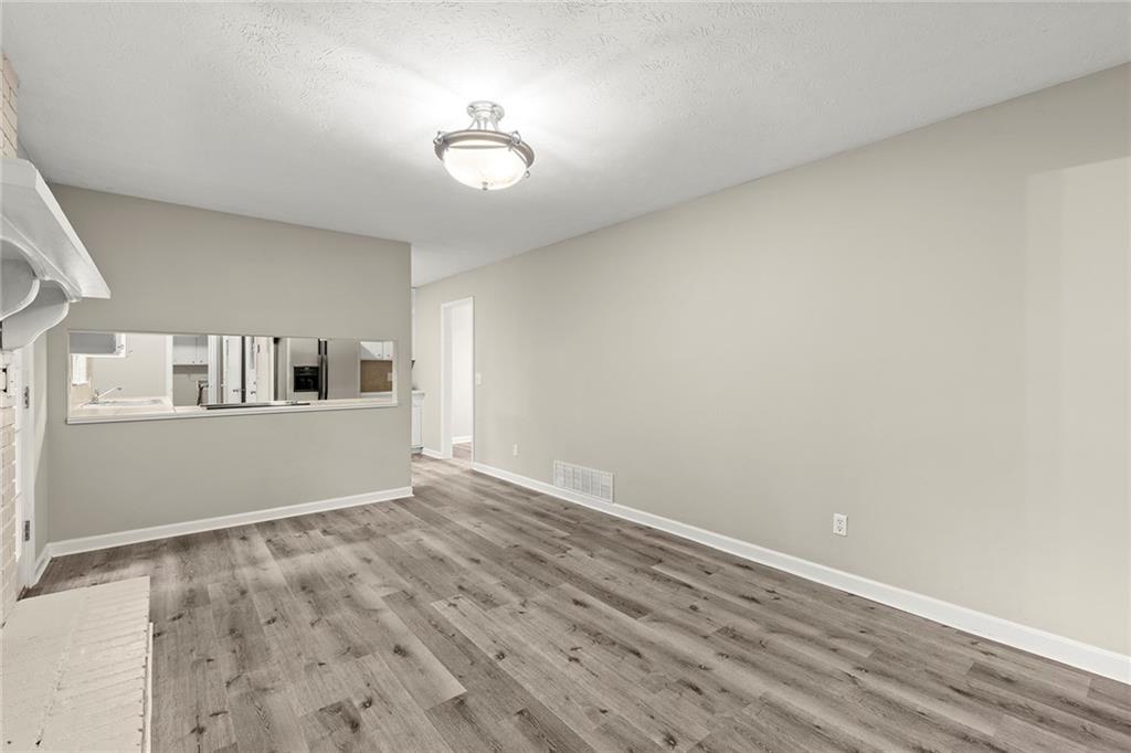 Meadowbrook Park Estates - Residential Lease