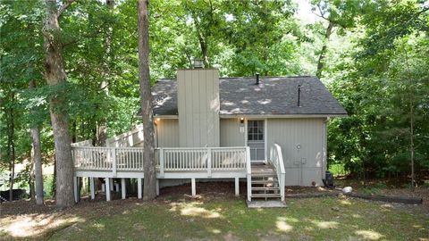 Homes For Sale - 130 Longview Drive<br/> Dawsonville, GA 30534