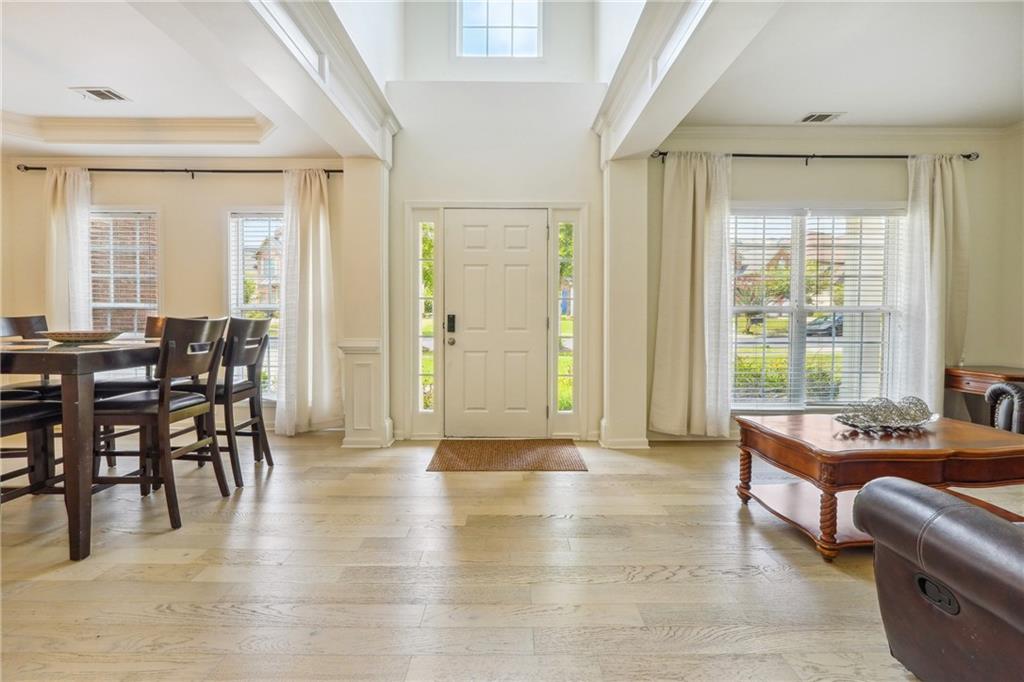 4633 Elsinore Circle