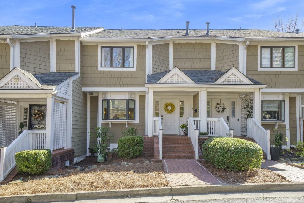 8 Alston Place NE