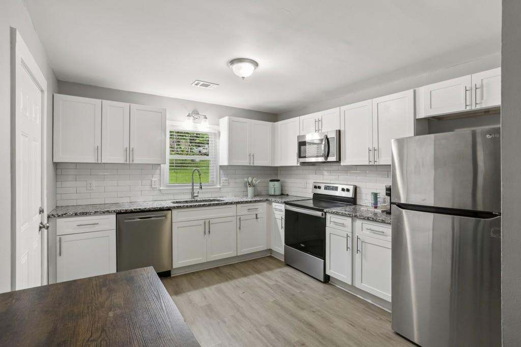 2889 White Oak Drive