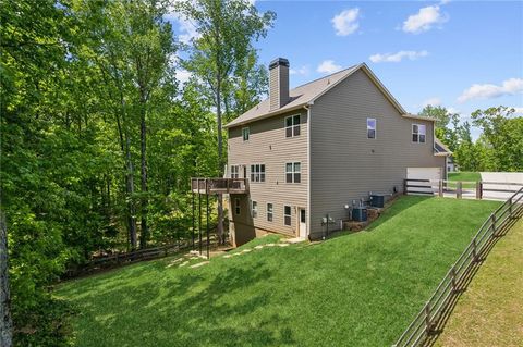 A home in Dawsonville