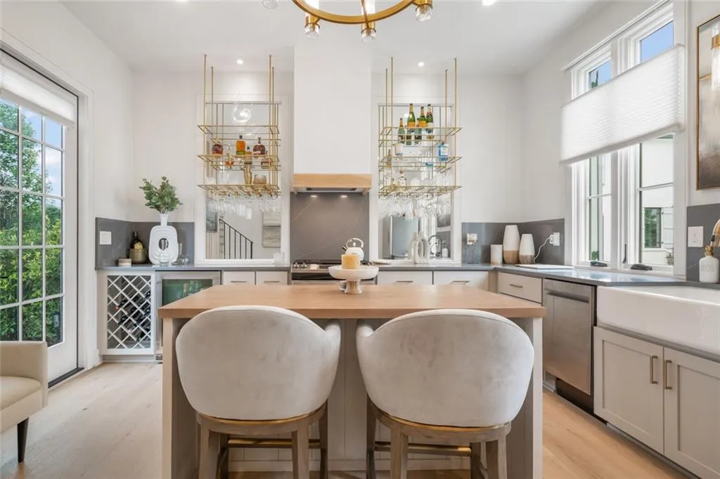 Senoia, Georgia 30276, United States, 3 Bedrooms Bedrooms, ,3 BathroomsBathrooms,Residential,Active,2741