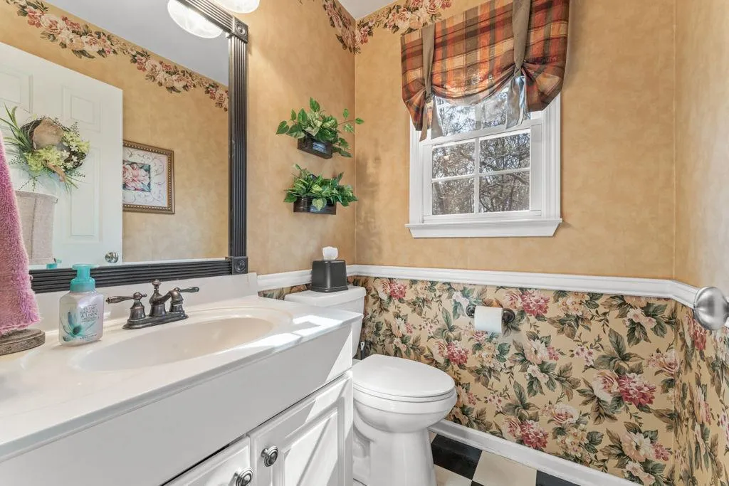 Dallas, Georgia 30157, United States, 5 Bedrooms Bedrooms, ,4 BathroomsBathrooms,Residential,Active,146456