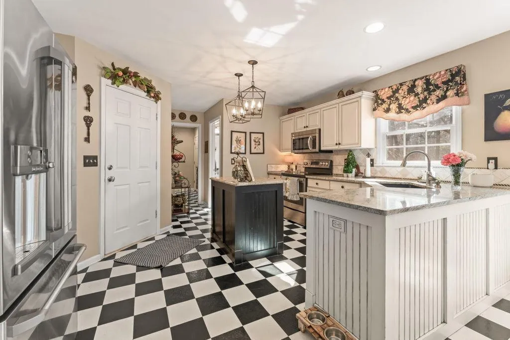 Dallas, Georgia 30157, United States, 5 Bedrooms Bedrooms, ,4 BathroomsBathrooms,Residential,Active,146456