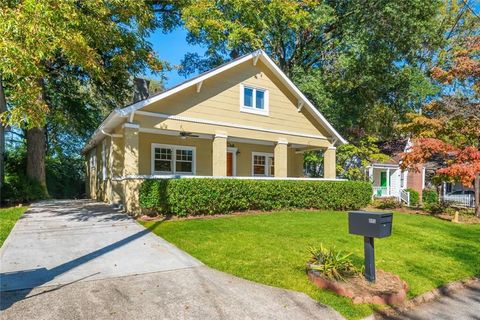 Photo of 805 Holmes Street NW, Atlanta, GA 30318 (MLS # 7668960)
