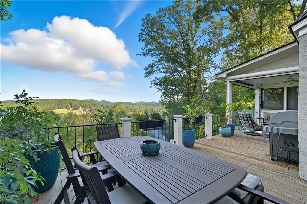 23 Vista Woods Lane SE