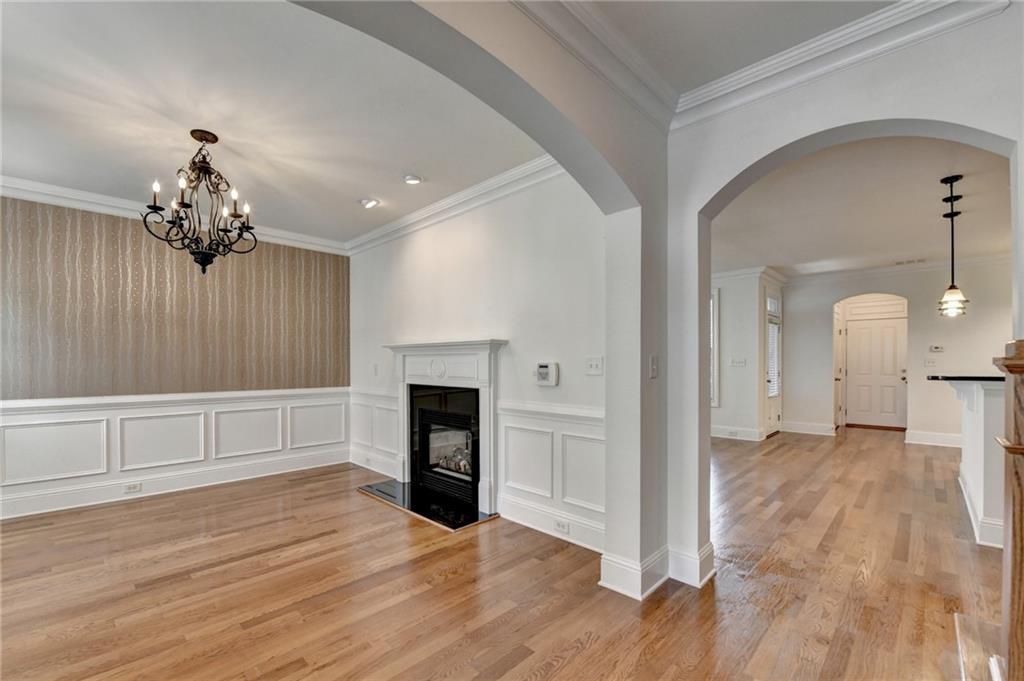 375 Causeway Court, Suwanee, Georgia image 6
