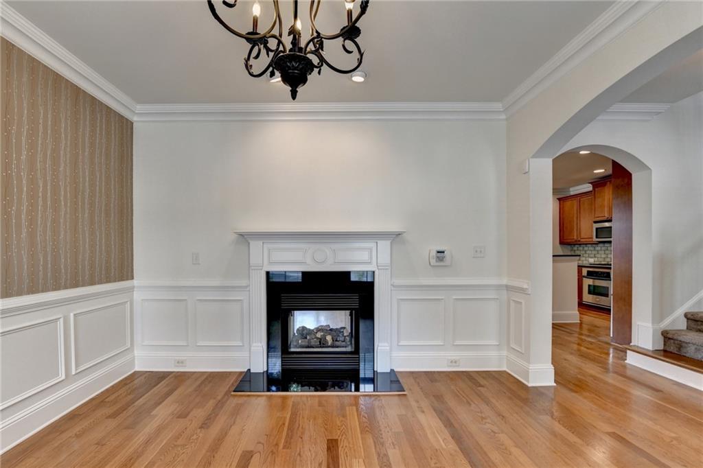 375 Causeway Court, Suwanee, Georgia image 9
