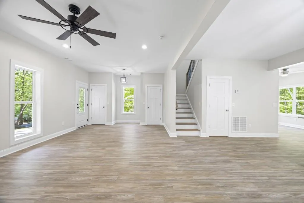 Lavonia, Georgia 30553, United States, 3 Bedrooms Bedrooms, ,3 BathroomsBathrooms,Residential,Active,145130