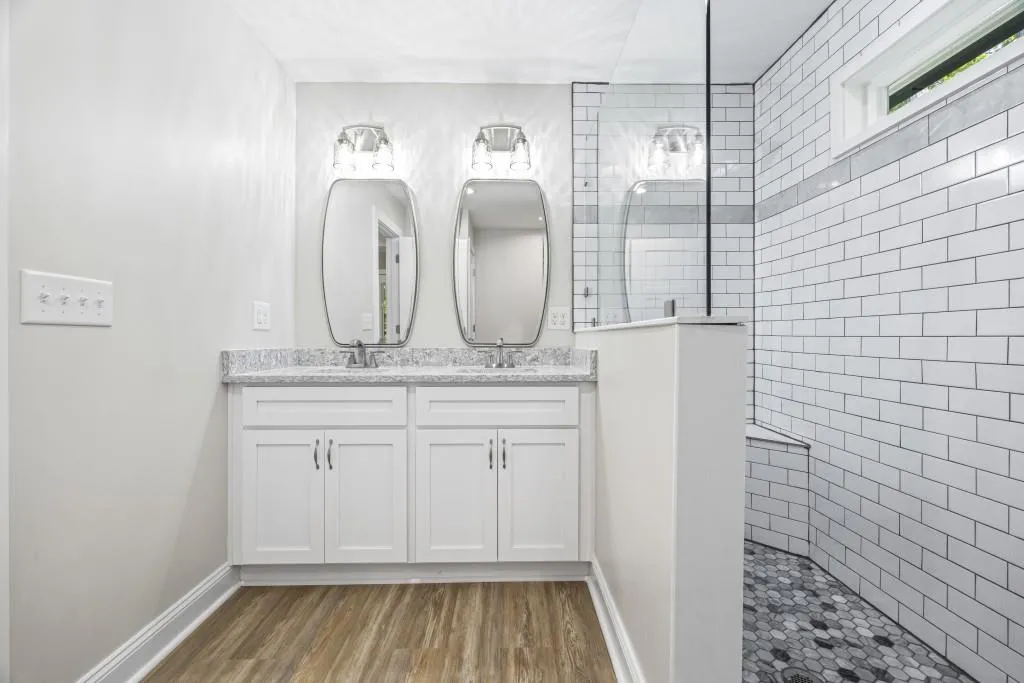 Lavonia, Georgia 30553, United States, 3 Bedrooms Bedrooms, ,3 BathroomsBathrooms,Residential,Active,145130