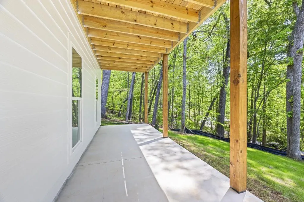 Lavonia, Georgia 30553, United States, 3 Bedrooms Bedrooms, ,3 BathroomsBathrooms,Residential,Active,145130