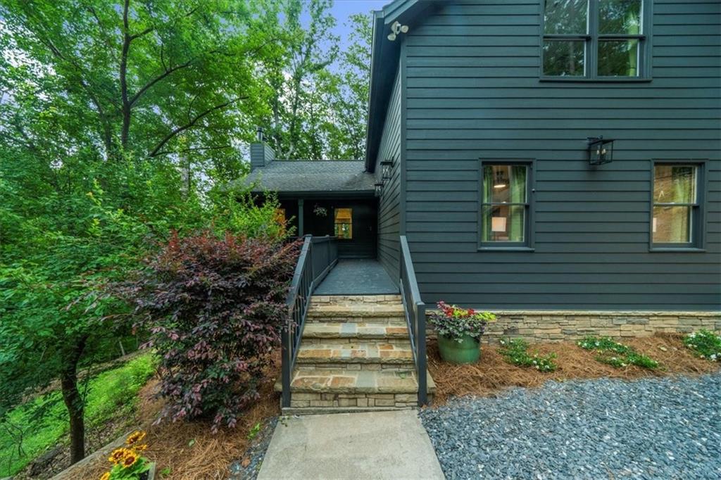 4735 Log Cabin Road