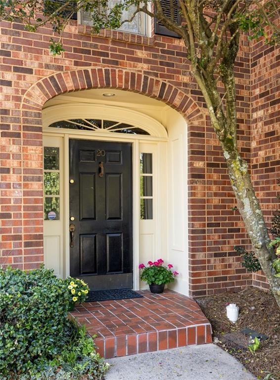 20 Stratford Hall Place NE