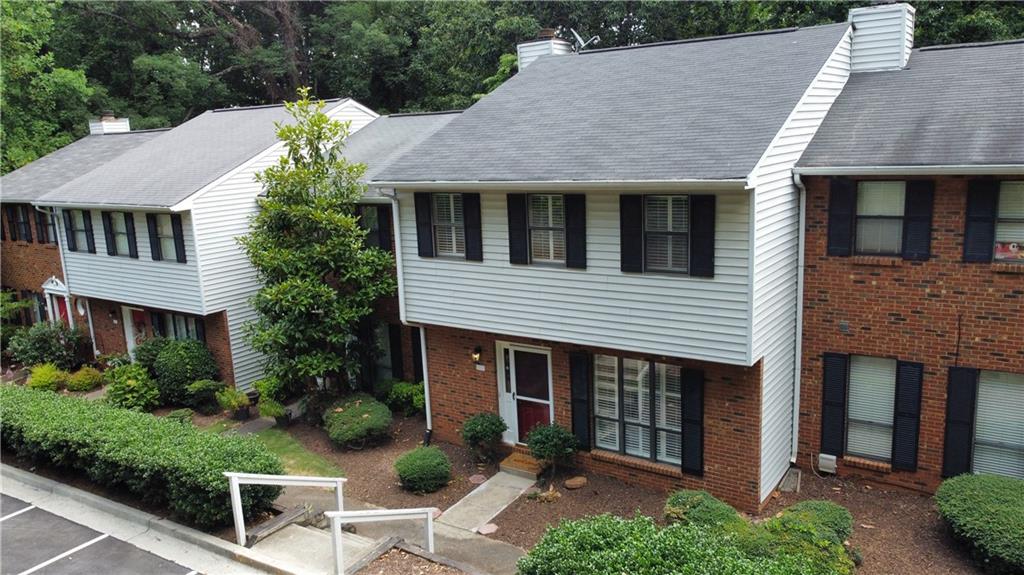 JamesTowne - Residential Lease