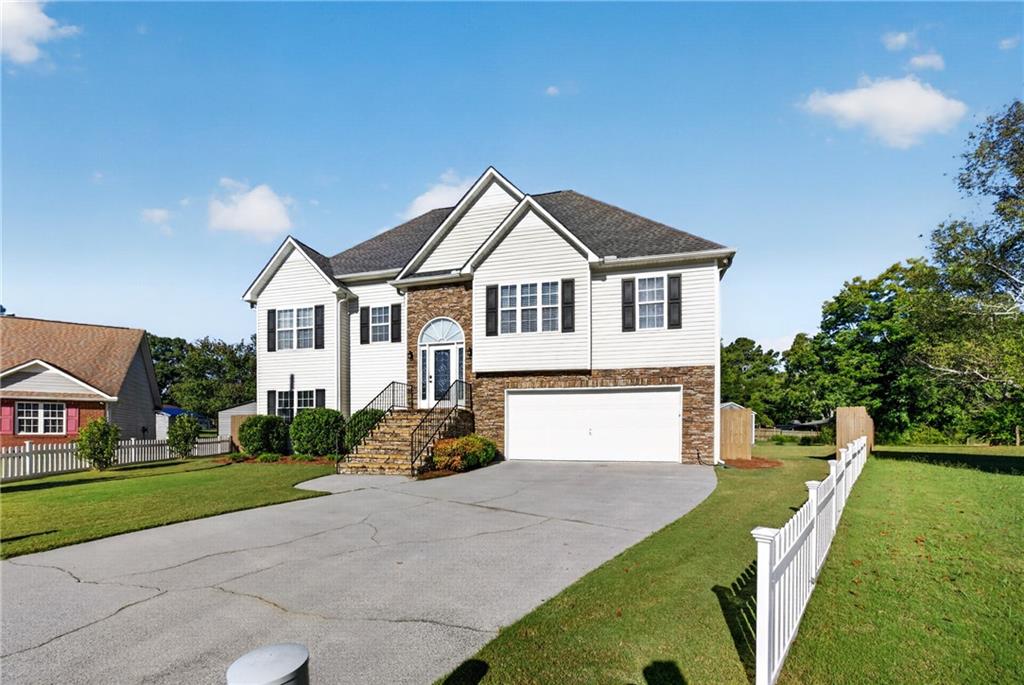 108 Summerfield Way NE