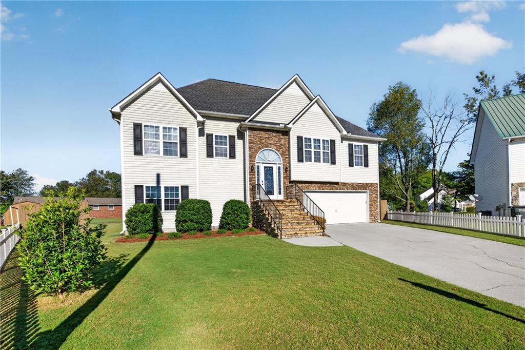 108 Summerfield Way NE