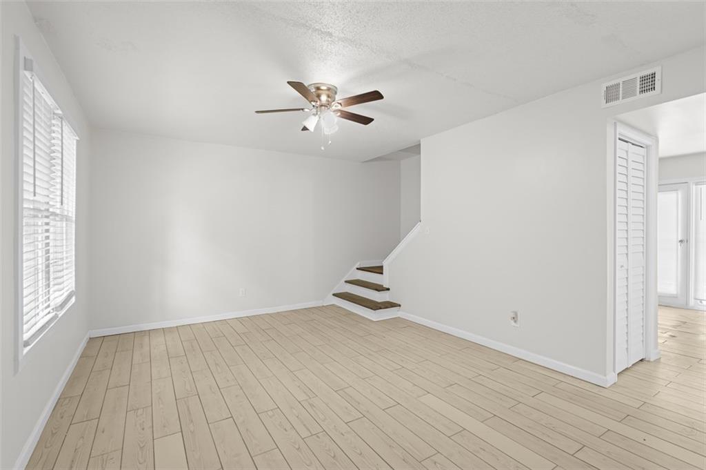233 Peyton Place SW