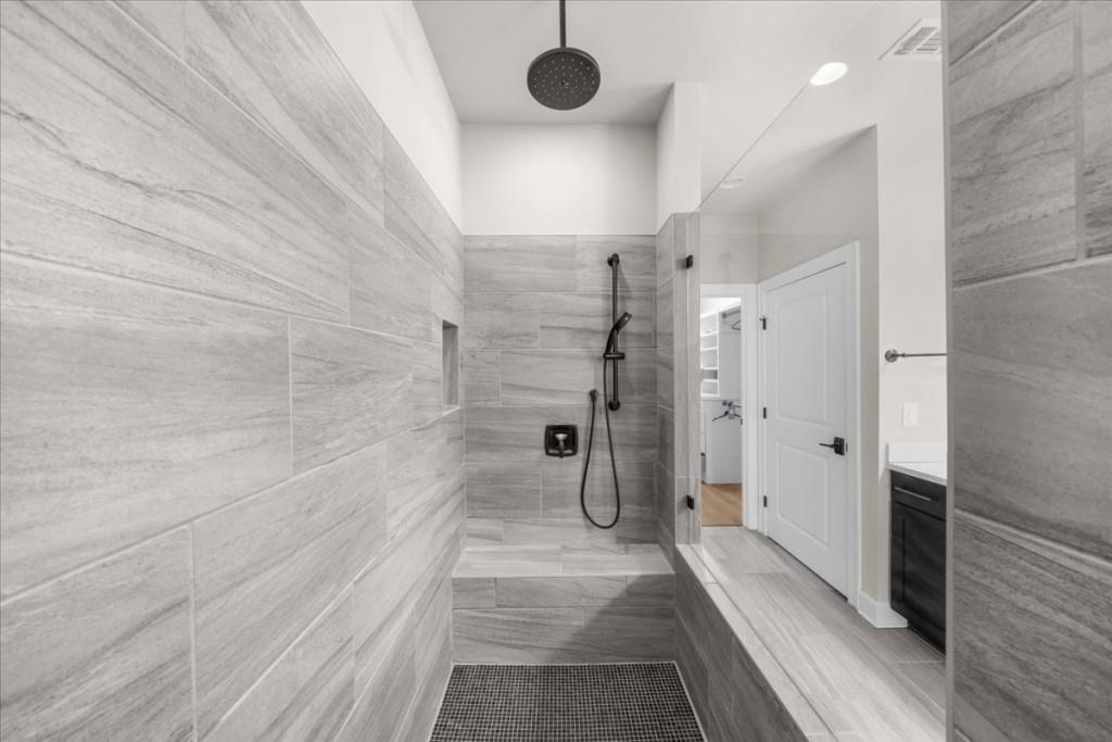 Chelsea Walk - Residential