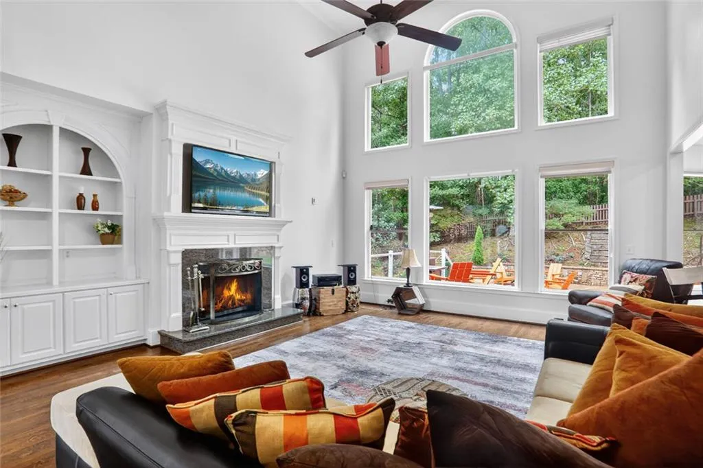 Milton, Georgia 30004, United States, 6 Bedrooms Bedrooms, ,5 BathroomsBathrooms,Residential,Active,189764