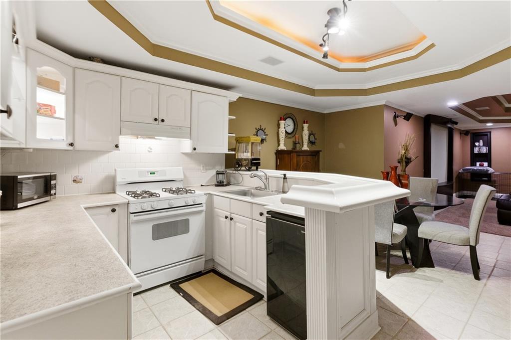 PROVIDENCE LAKE - Residential