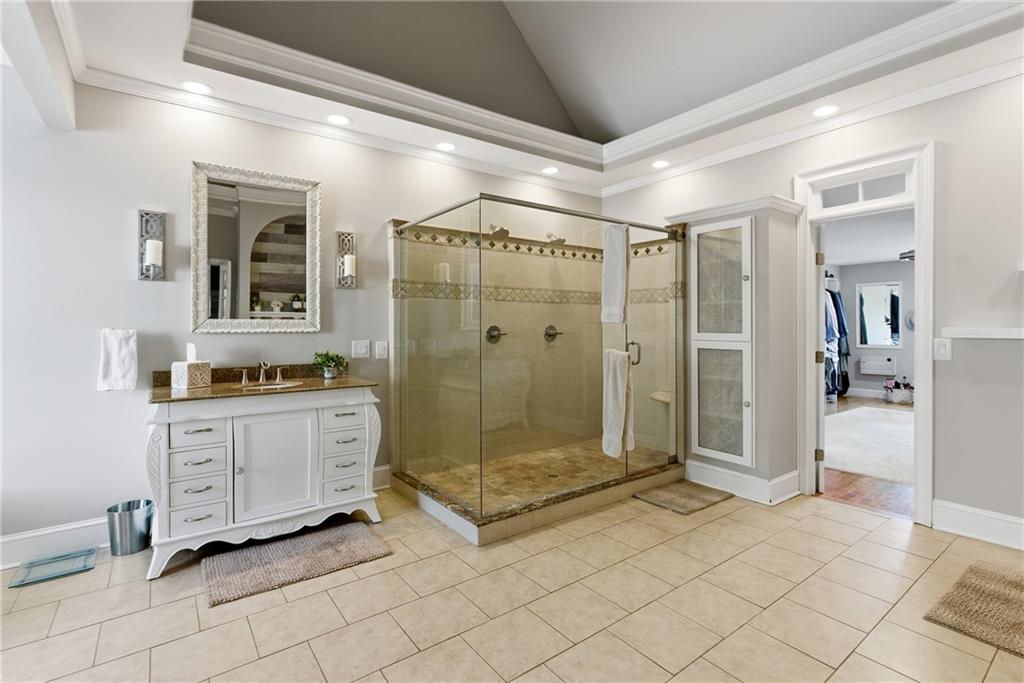 PROVIDENCE LAKE - Residential