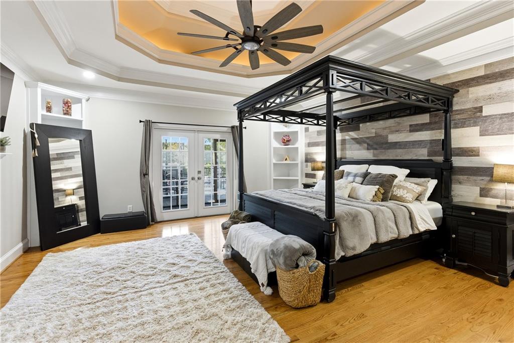 PROVIDENCE LAKE - Residential