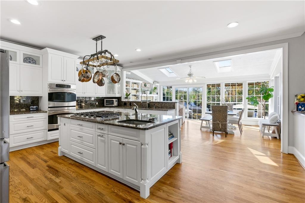 PROVIDENCE LAKE - Residential