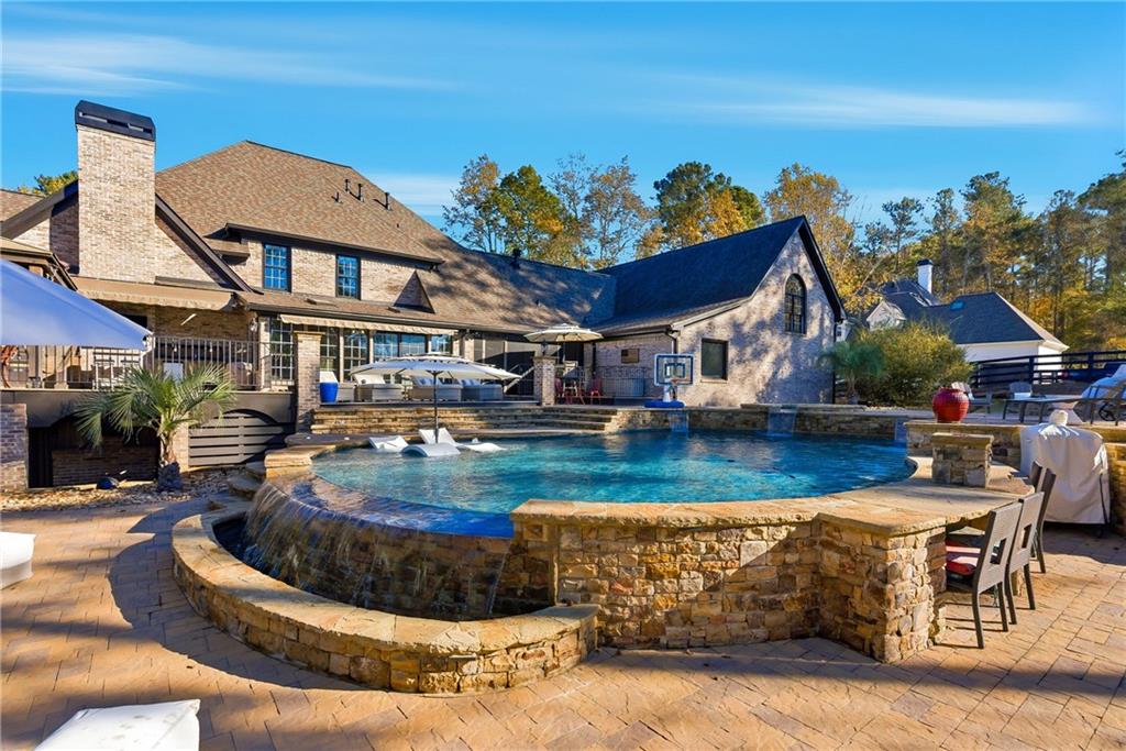 360 Gunston Hall Circle