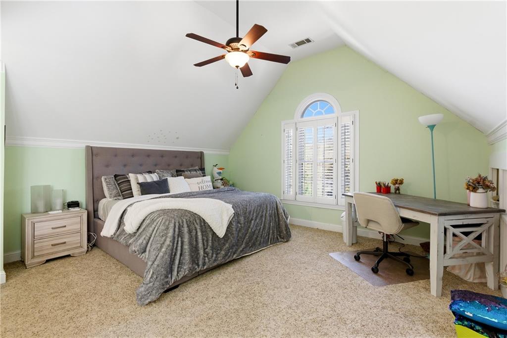 PROVIDENCE LAKE - Residential