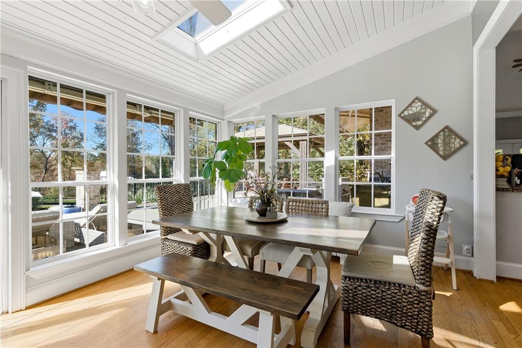 PROVIDENCE LAKE - Residential