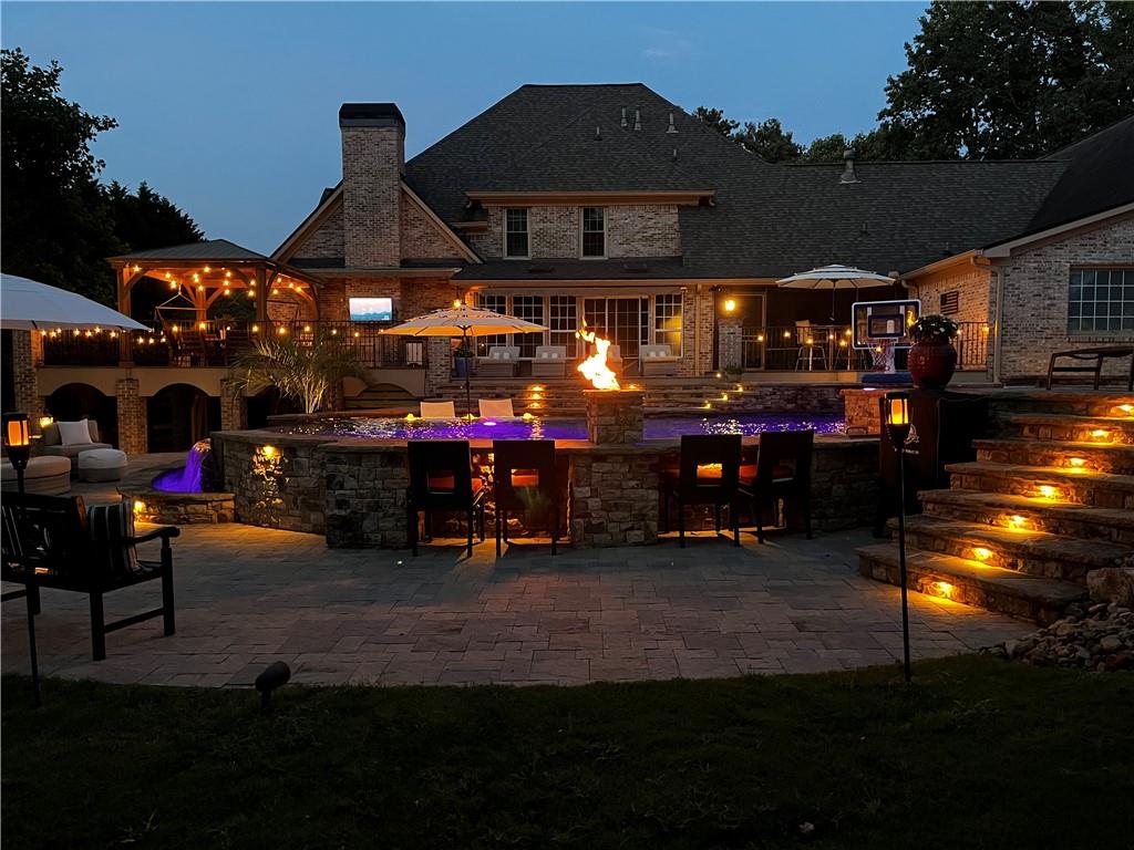 PROVIDENCE LAKE - Residential