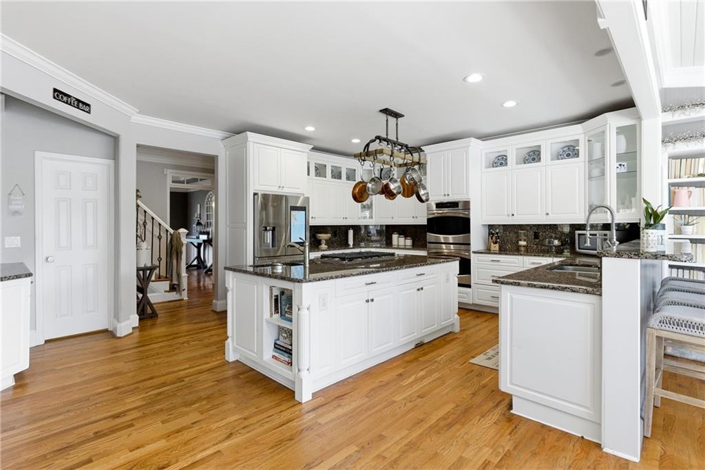 PROVIDENCE LAKE - Residential