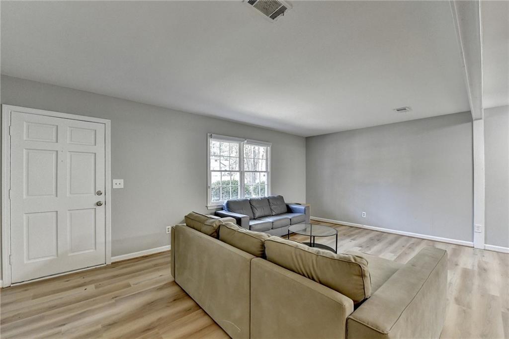 3081 Frankie Lane