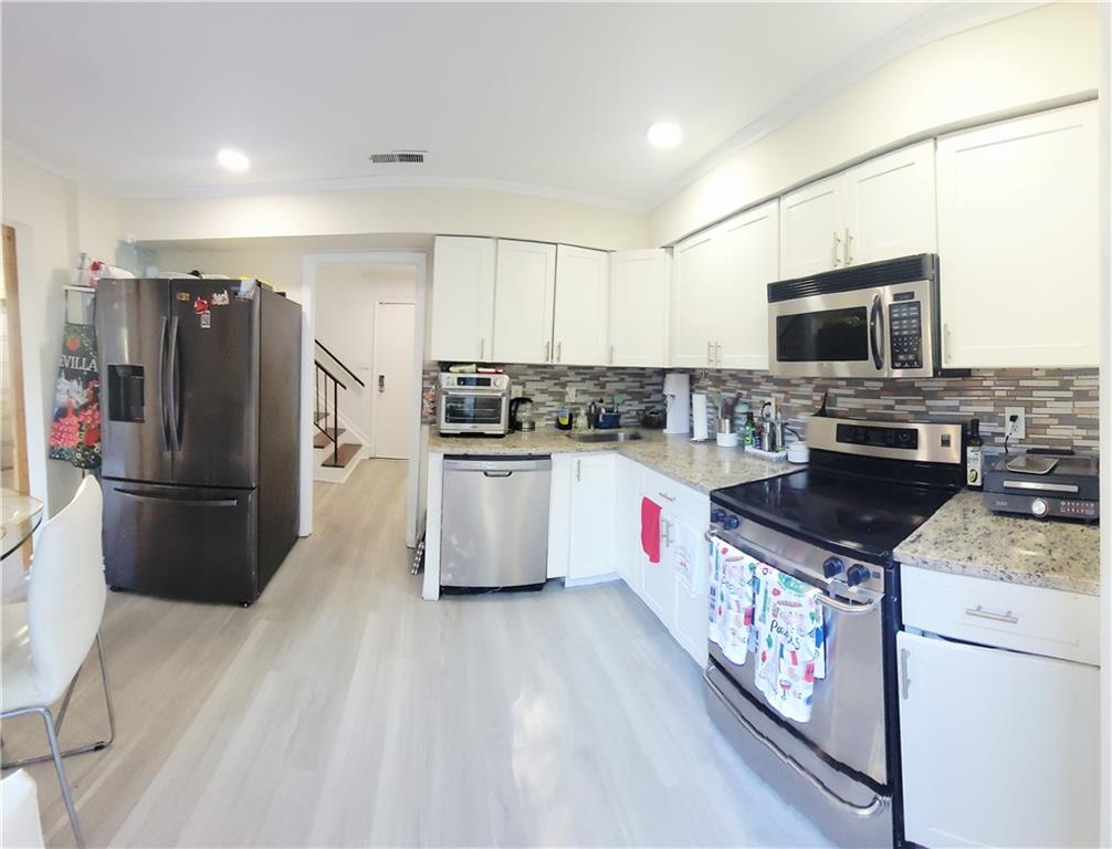 WILLOWRUN - Residential