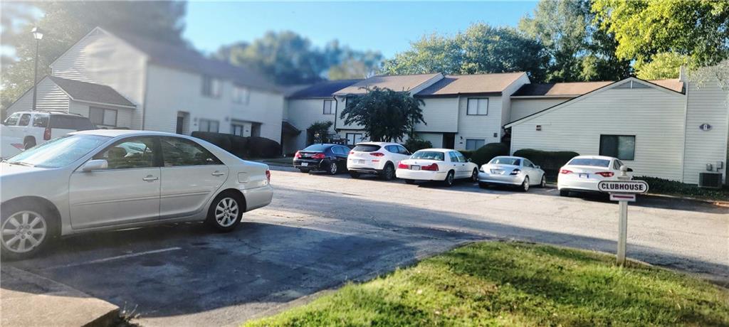 WILLOWRUN - Residential