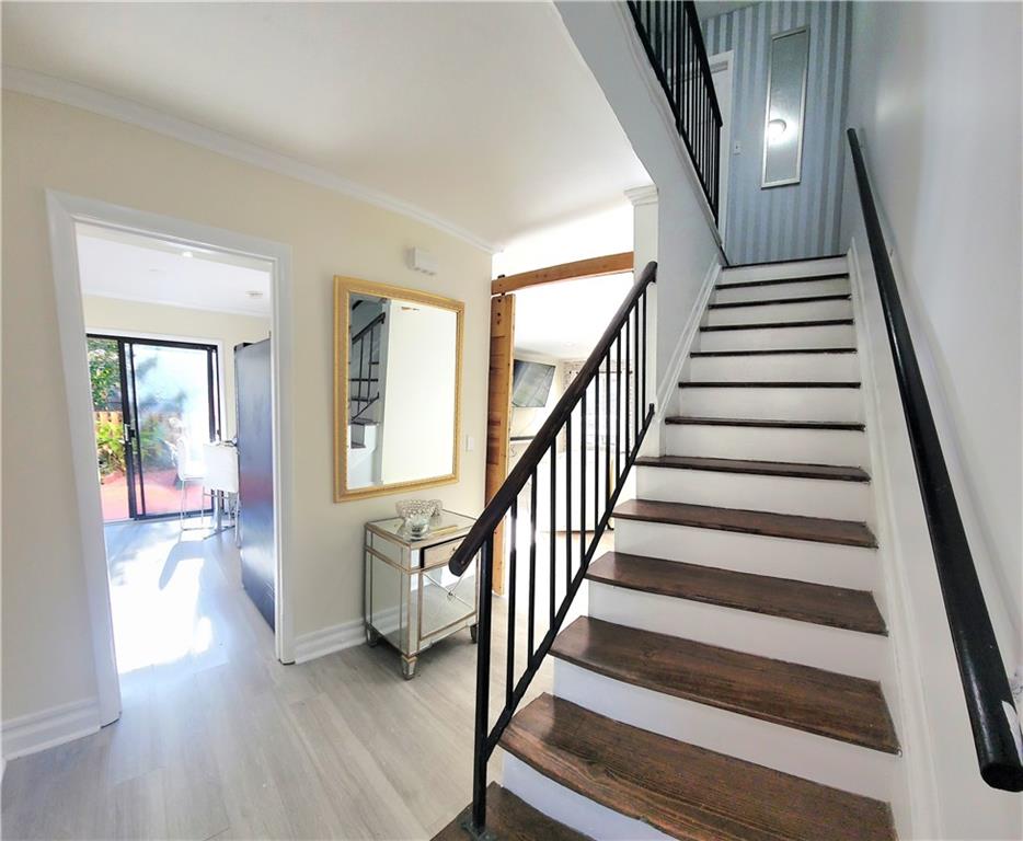 WILLOWRUN - Residential