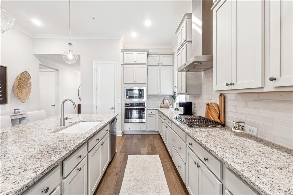 204 Floral Valley Drive