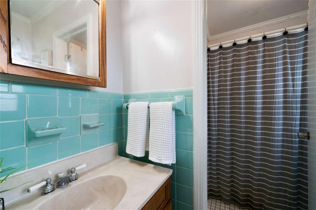 4271 Hiram Lithia Springs Road, Powder Springs, Georgia image 17