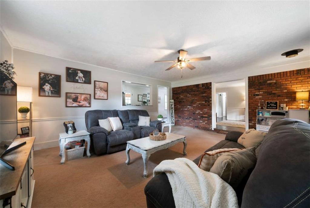 4271 Hiram Lithia Springs Road, Powder Springs, Georgia image 6