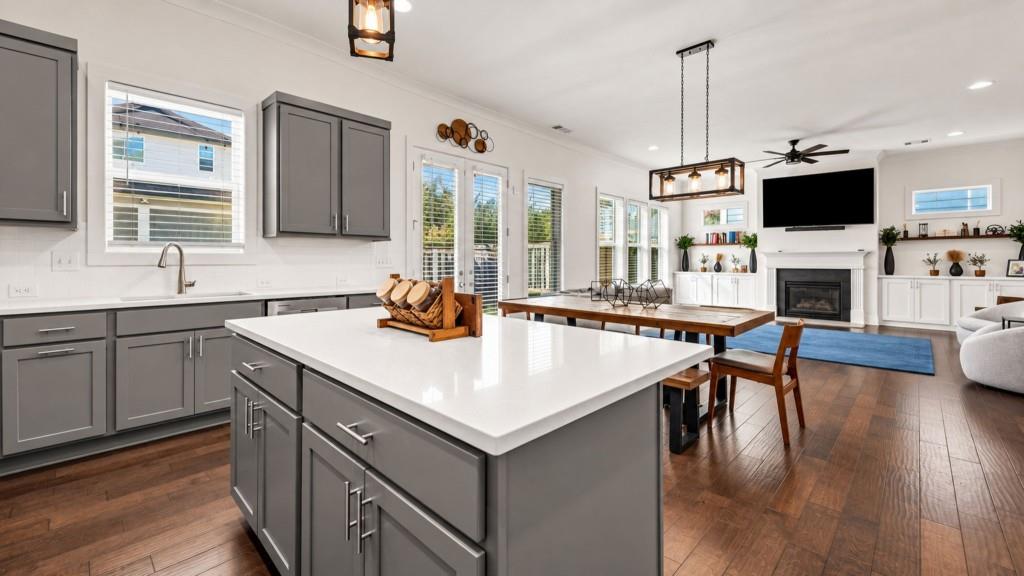 3367 Kelowna Court