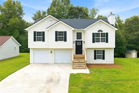 Homes For Sale - 3537 Southchase Drive<br/> Gainesville, GA 30507